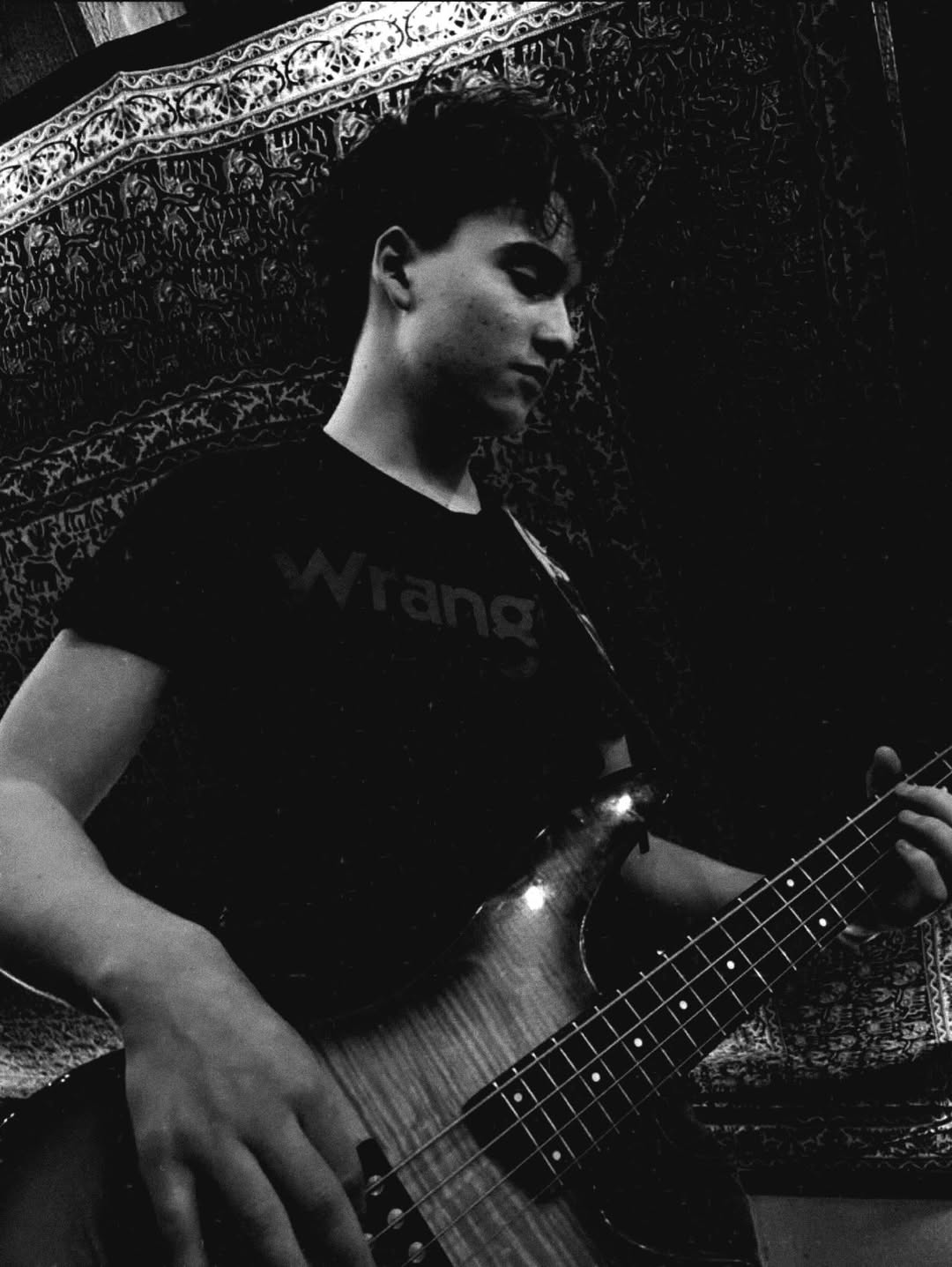 Jack Tromans performing